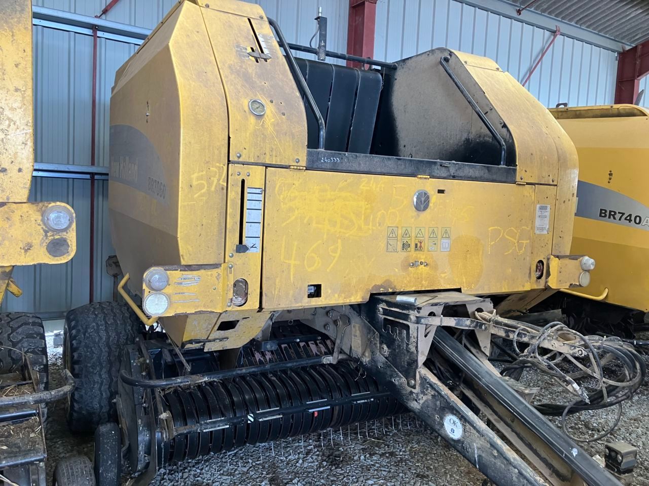 E-FARM: New Holland BR7060 Crop Cutter - Presse à balles - id Y8WFC9Z - 8 500 € - Année: 2008 - France