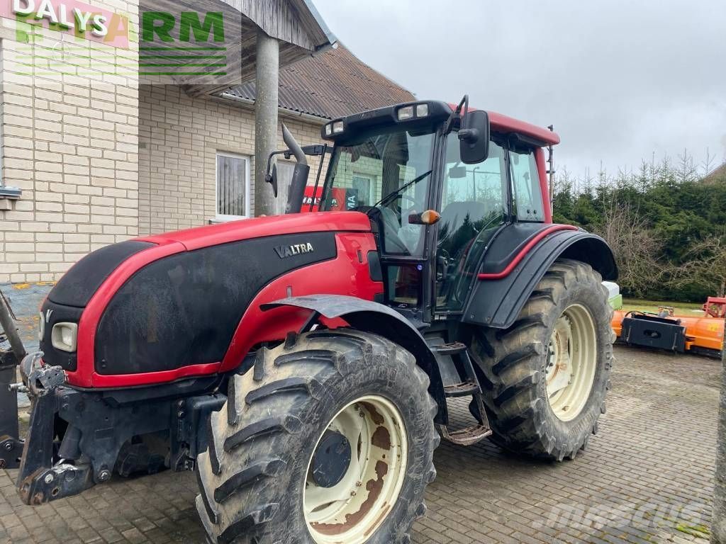 Valtra t 151 e ht Traktor 33 300 €