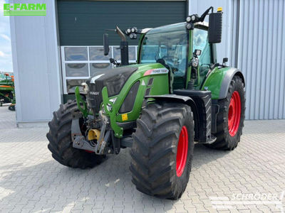 E-FARM: Fendt 724 Vario ProfiPlus - Τρακτέρ - id DDTUIDD - 94.885 € - Χρονία: 2017 - Μετρητής ωρών: 8.752,Ισχύς κινητήρα: 240,Γερμανία