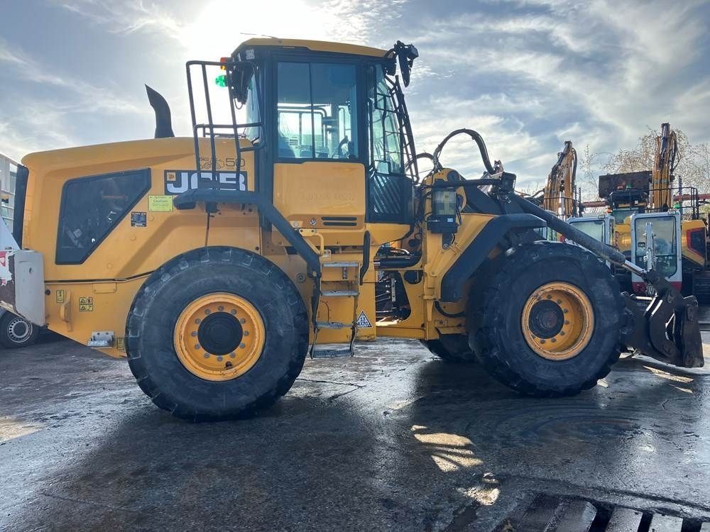 JCB 437 HT Wheel loader €78,604
