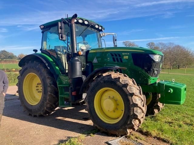 John Deere 6145 R Tractor €71,321