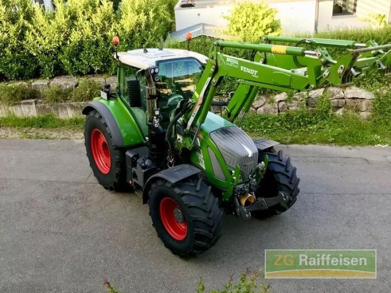 Fendt 724 Vario Tractor €148,000