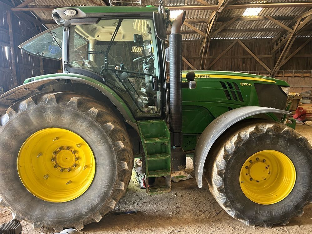 John Deere 6210 R Трактор 66 000 €