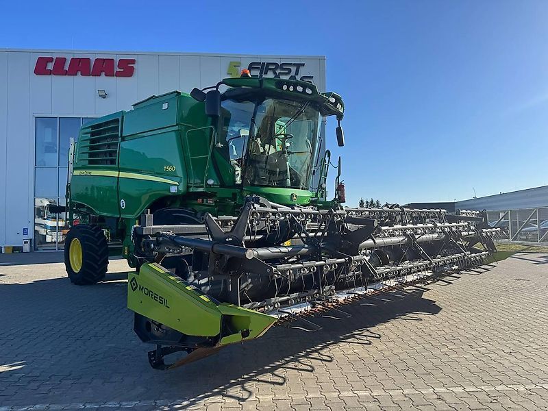 E-FARM: John Deere T560 - Combine harvester - id YHXQEPP - €150,575 - Year of construction: 2021 - Engine hours: 2,034,Engine power (HP): 382,Poland