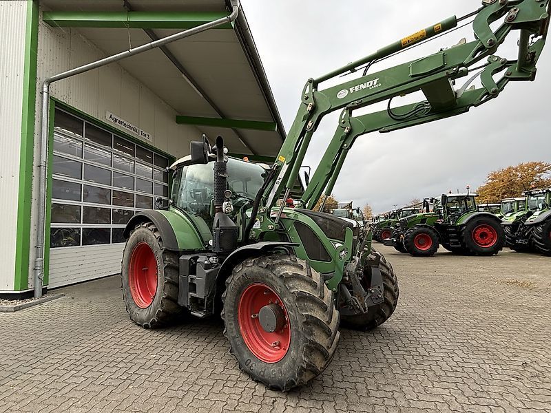 E-FARM: Fendt 722 Vario - Traktor - id SQUZBQR - 89.900 € - Baujahr: 2013 - Abgelesene Motorstunden: 7.965,Deutschland