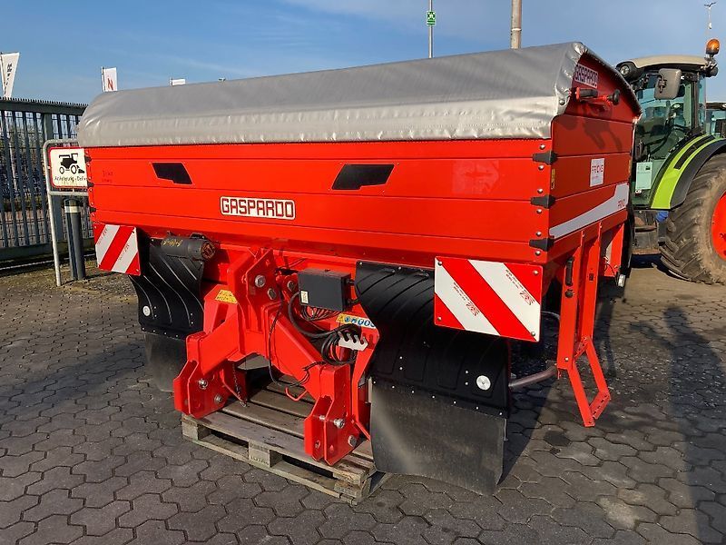 E-FARM: Maschio primo ew - Esparcidor de abono - id NXGYMVQ - 11.950 € - Año: 2023 - Alemania