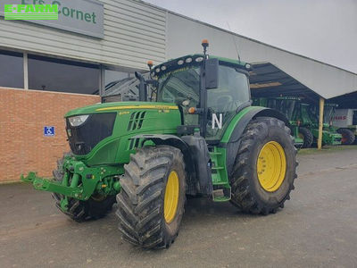 E-FARM: John Deere 6215 R - Traktor - id PJKXECQ - 75.000 € - Baujahr: 2017 - Abgelesene Motorstunden: 6.702,Motorleistung (PS): 215,Frankreich
