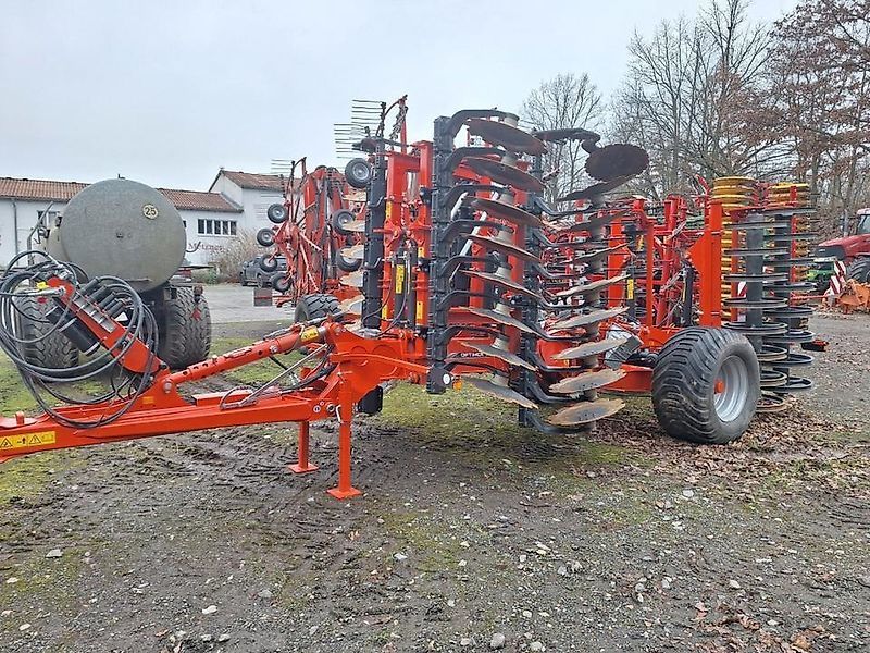 E-FARM: Kuhn optimer xl4000 scheibenegge kurzscheibenegge scheibe - Brona talerzowa i talerzówka kompaktowa - id VNYR3G1 - 43 990 € - Rok produkcji: 2023 - Niemcy