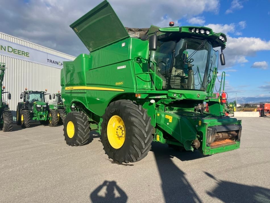 E-FARM: John Deere s660i - Moissoneuse-batteuse - id R5XA8EU - 145 000 € - Année: 2016 - Lecture du nombre d'heure: 2 622,France