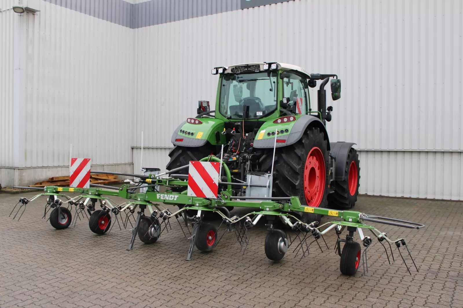 Fendt Twister 6606 DN Karuzelowy przetrząsacz do siana 6600 €