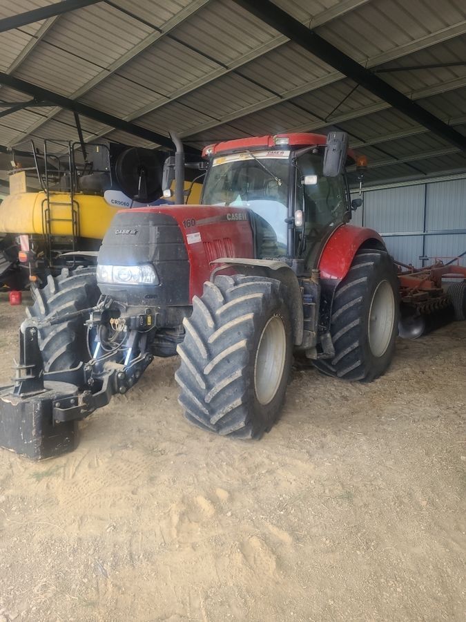 E-FARM: Case IH CVX 160 - Tractor - id UI21UIU - €64,500 - Year of construction: 2015 - Engine hours: 4,000,Engine power (HP): 160,France