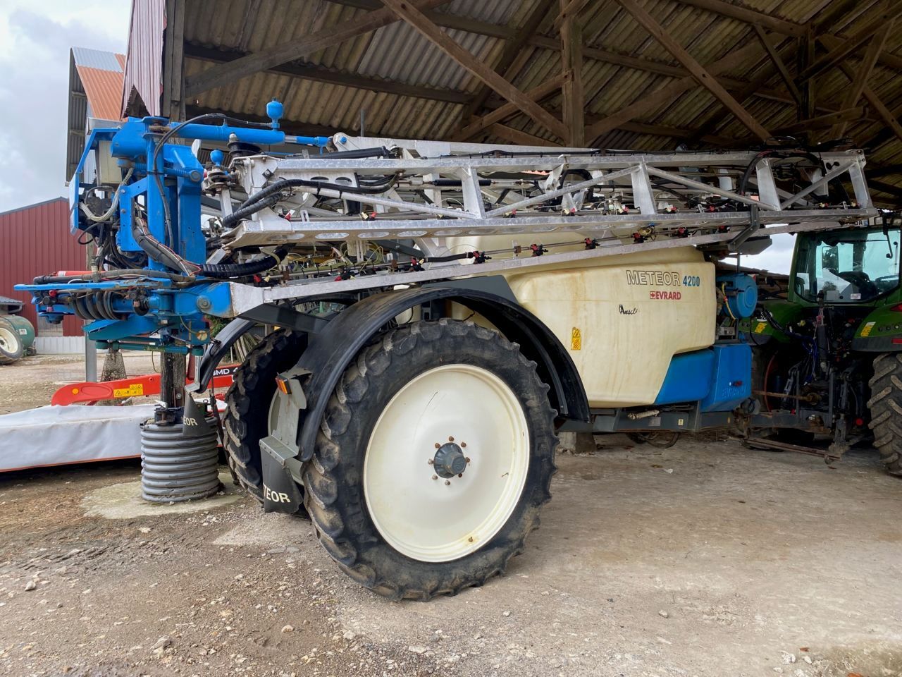 E-FARM: Evrard meteor 4200 - Sprayer - id S2GEUSK - €45,000 - Year of construction: 2013 - France