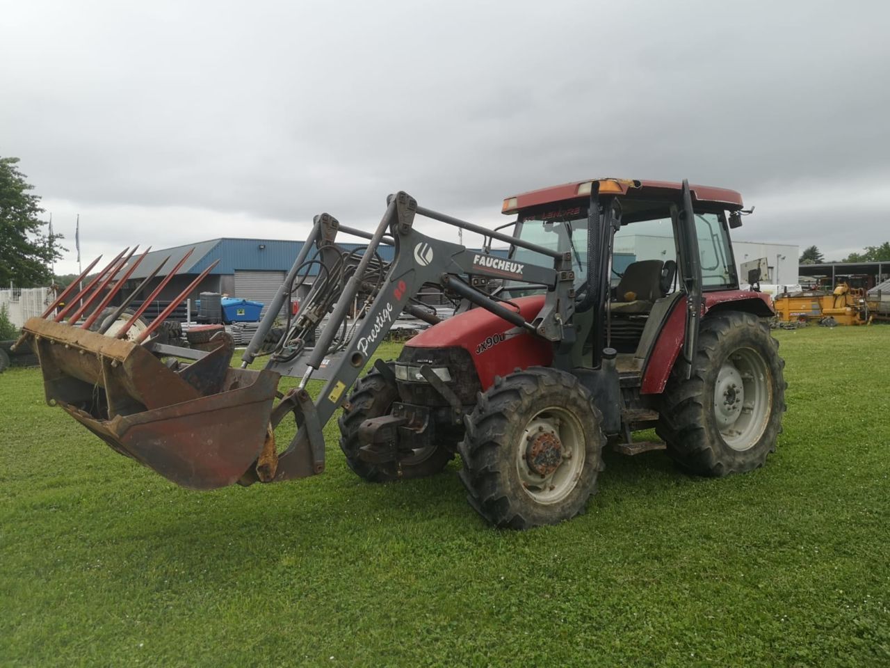 E-FARM: Case IH JX 90 - Tracteur - id GTD4T8K - 26 000 € - Année: 2004 - Lecture du nombre d'heure: 7 805,Puissance du moteur (chevaux): 90,France