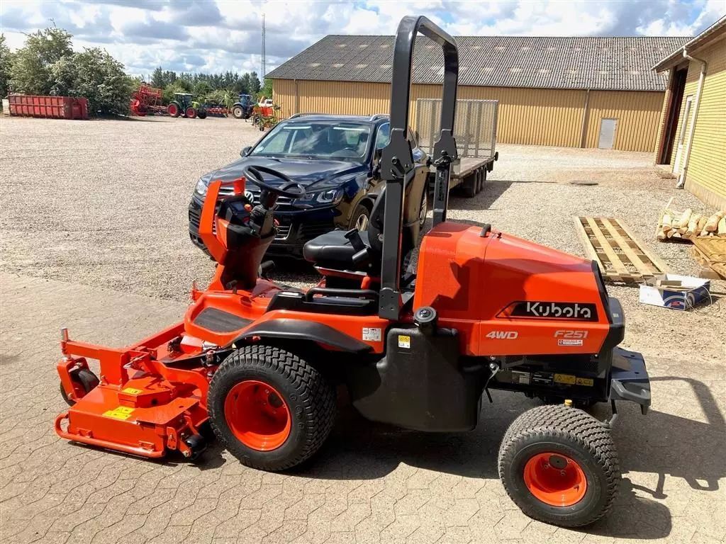 Kubota F251 Lawn mower €26,085