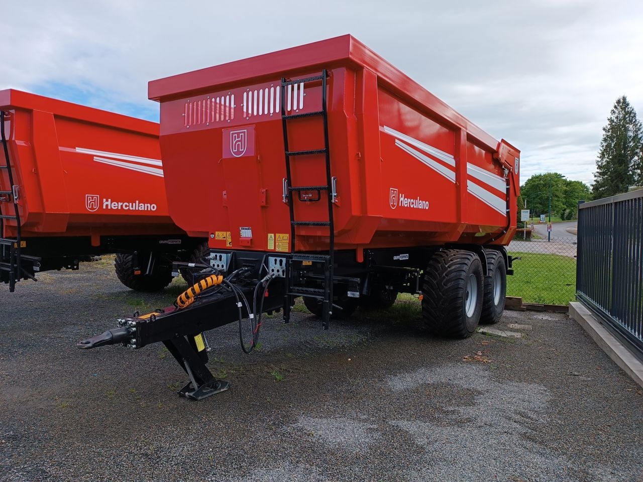 herculano hmb 16000 tipper 25 700 €