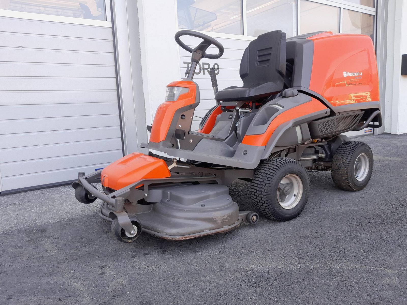 E-FARM: Husqvarna rc 318t - Cortadora de césped - id UJGXNYH - 5417 € - Año: 2021 - Austria