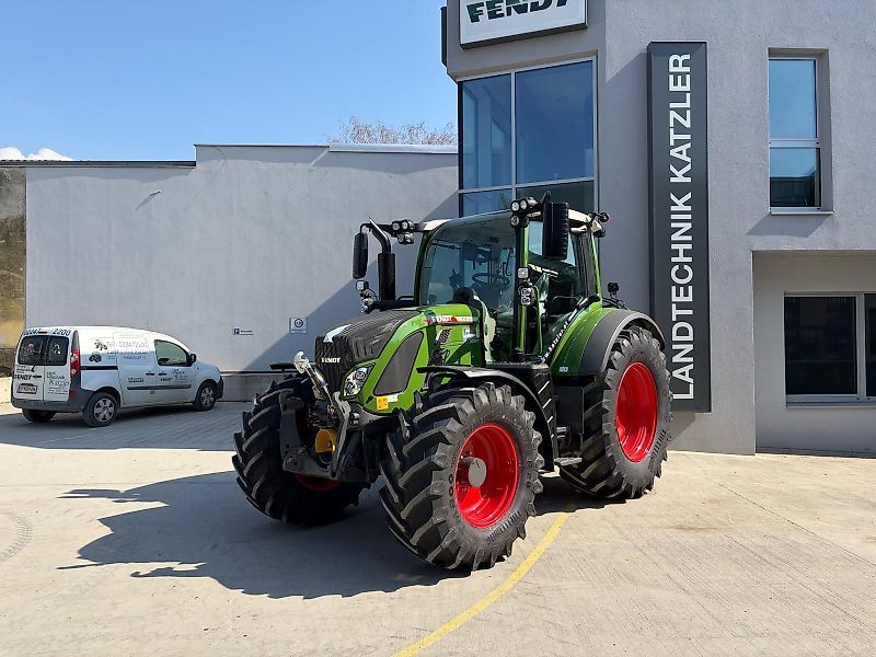 Fendt 516 Vario Traktor