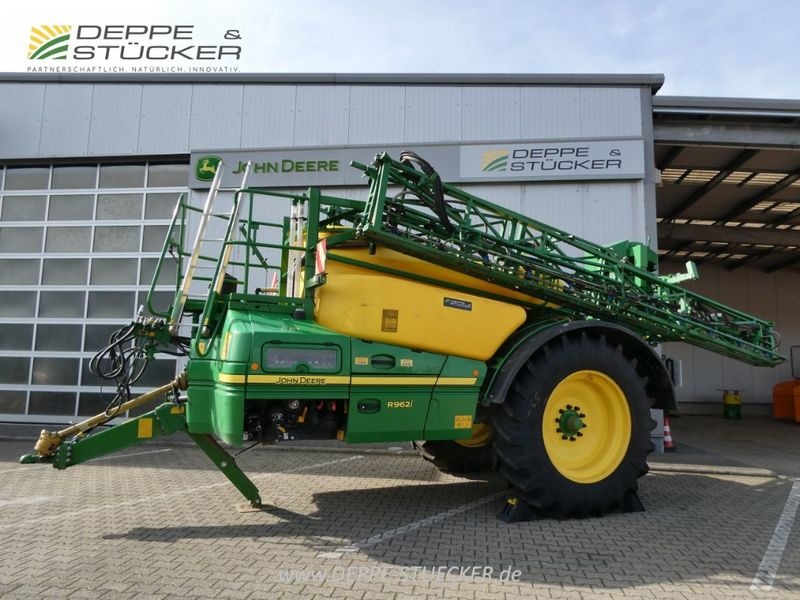 John Deere R 962 i sprayers €42,900