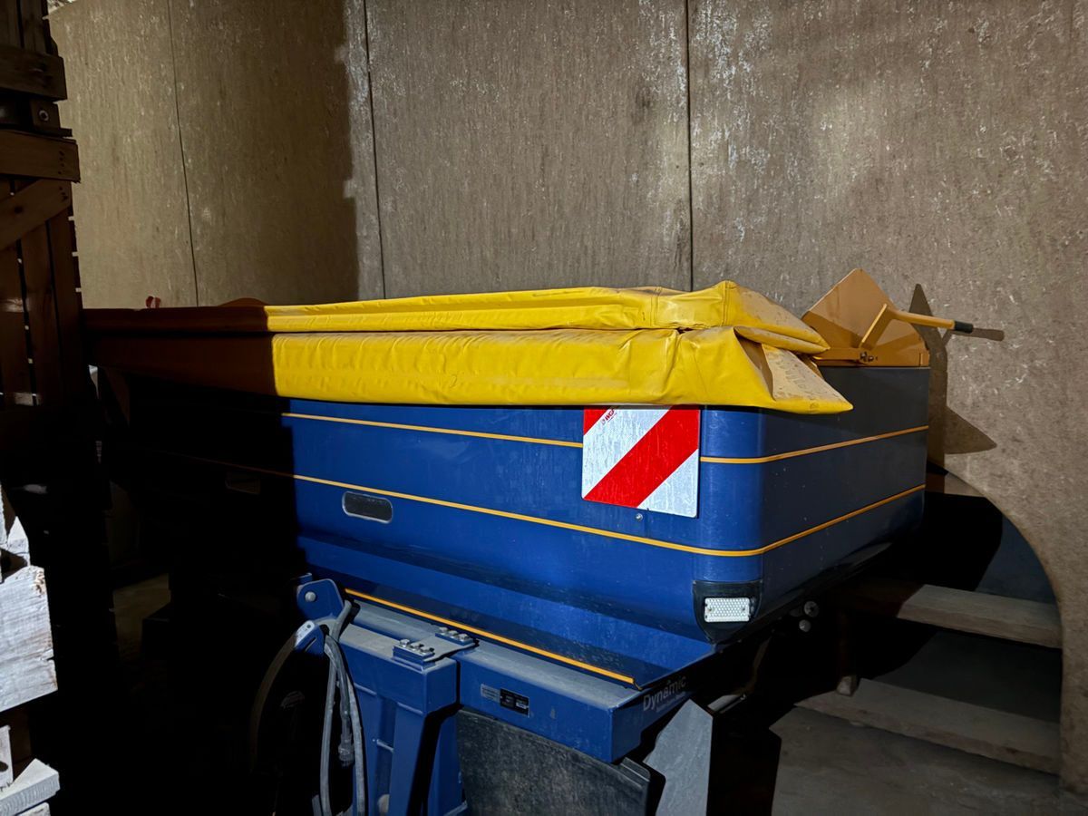 E-FARM: Bogballe m2w - Fertiliser spreader - id ZDFL4RS - €10,000 - Year of construction: 2016 - France