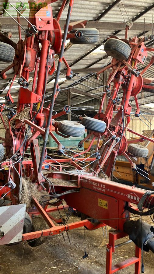 E-FARM: Kuhn GF 10601 TO - Tedder - id RXHRWNX - €5,500 - Year of construction: 2005 - France