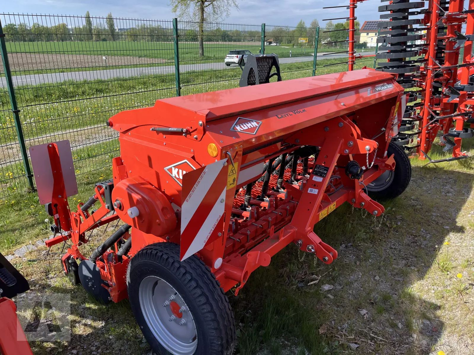 Kuhn Premia 300-24 MD Siewnik rzędowy/agregat uprawowo-siewny 16 387 €