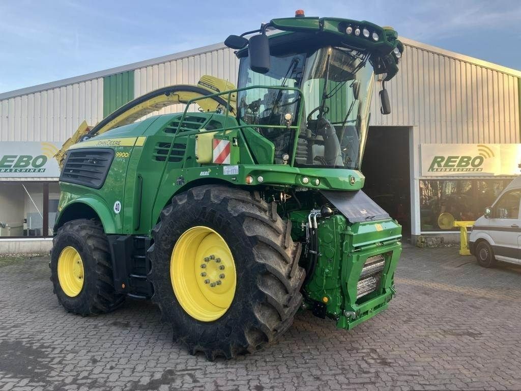 E-FARM: John Deere 9900 - Feldhäcksler (selbstfahrend) - id A5YM1RV - Baujahr: 2023 - Deutschland