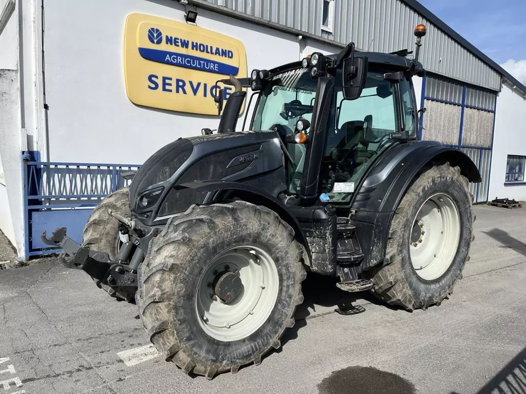 Valtra N 174 Tracteur