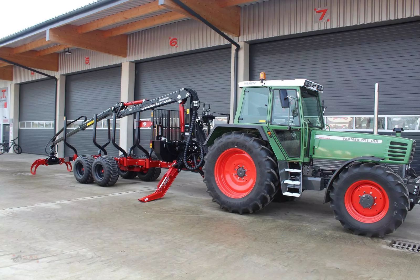 E-FARM: FARMI rückewagen 12to-7,20m kran pro-on-off-neu - Forstanhänger - id HQFYE53 - 25.750 € - Österreich