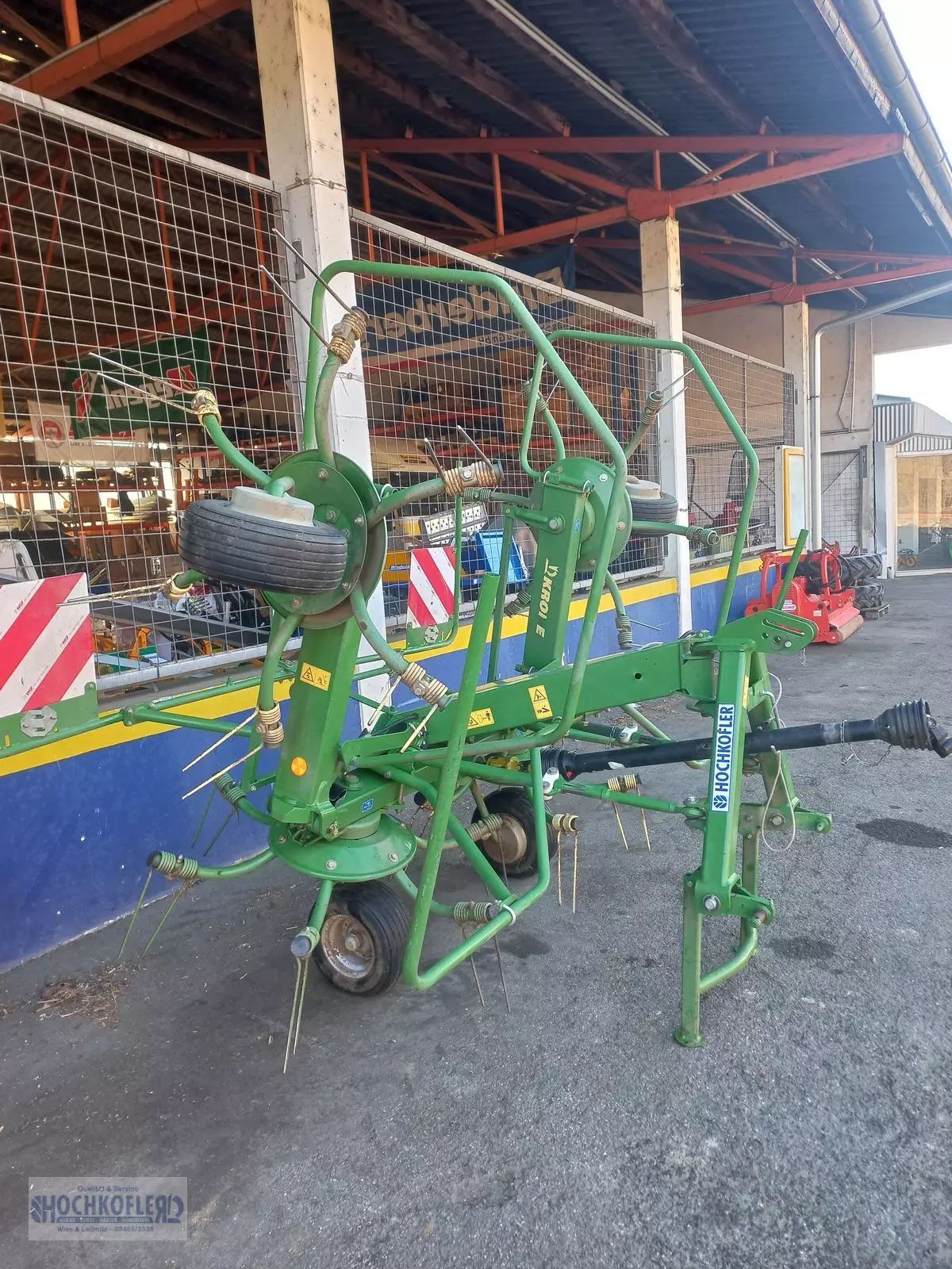 E-FARM: Krone kw 4.62 - Kreiselheuer - id BB9MU6W - 5.088 € - Baujahr: 2010 - Österreich