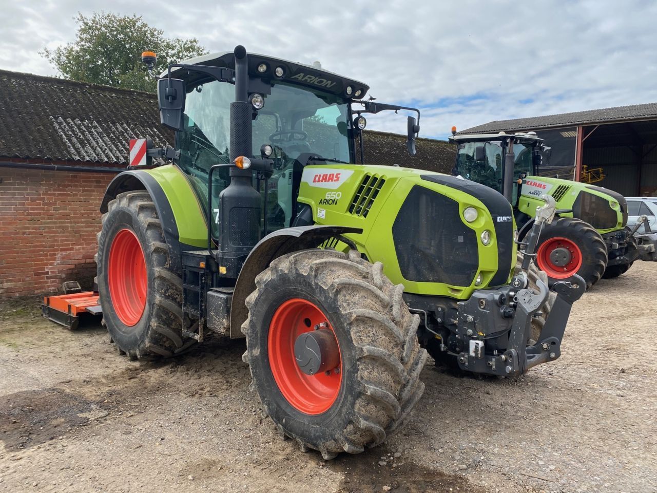 Claas Arion 650 Traktor 82 687 €