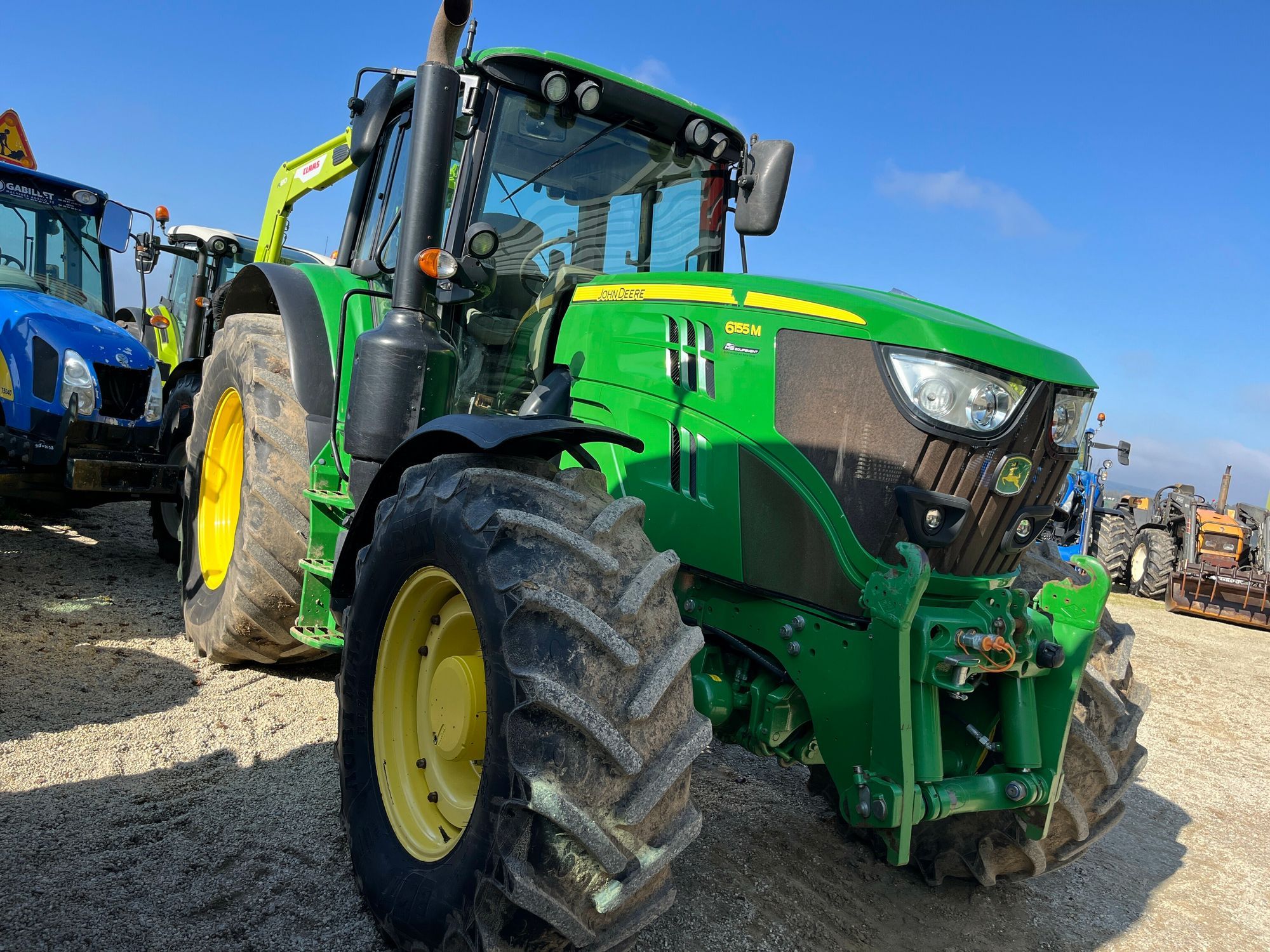 E-FARM: John Deere 6155 M - Tractor - id TKGLVRX - 63.500 € - Año: 2017 - Horas: 5350,Francia