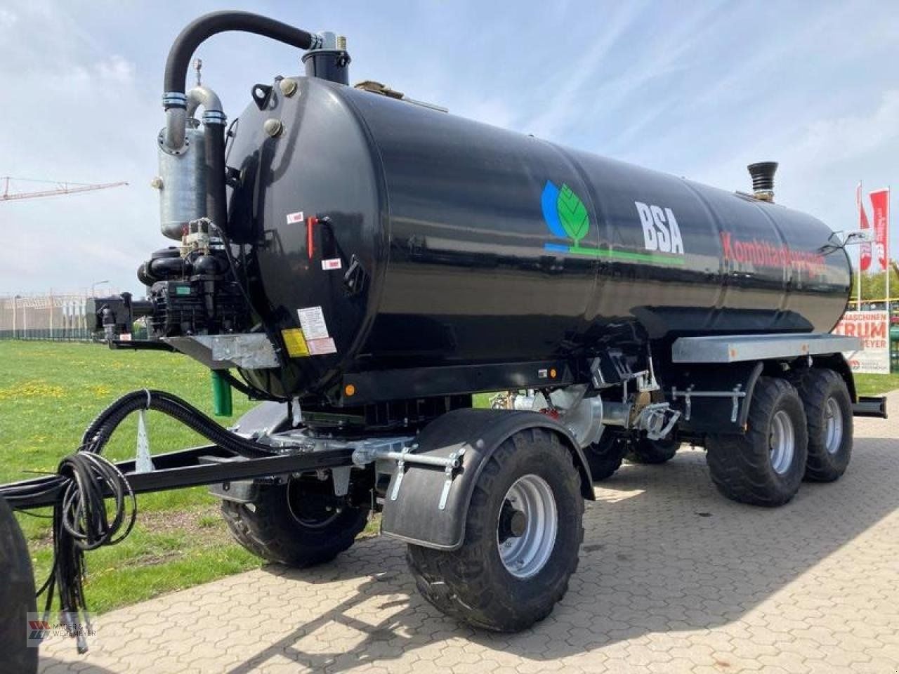 E-FARM: BSA ktw 24 kombitankwagen - Echipament pentru suspensii si altele - id NJHDRS9 - 72.750 EUR - Anul: 2023 - Germania
