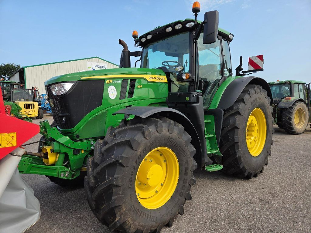 E-FARM: John Deere 6R 195 - Tractor - id B5WFY8Y - 169.000 EUR - Anul: 2024 - Ore motor: 1.200,Puterea motorului: 195,Franța