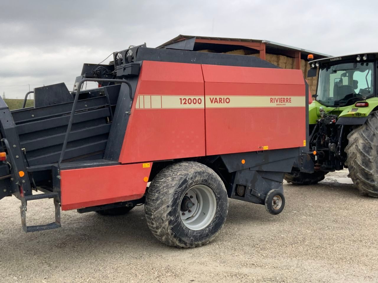 E-FARM: Vicon LB 12000 - Presse à balles - id QV1GDF9 - 18 000 € - Année: 1997 - Balles produites: 42 000,France
