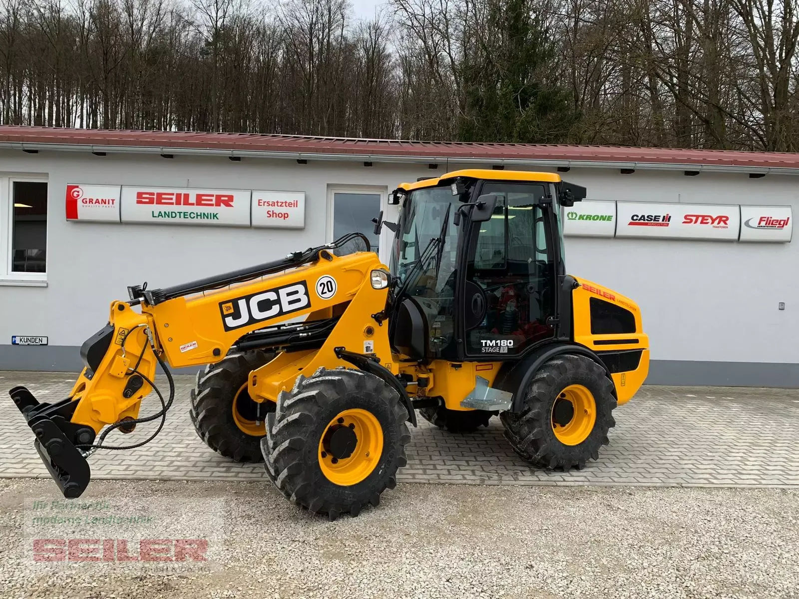E-FARM: JCB tm 180 agri *vollausstattung* - Chargeur télescopique  - id FUWV7XK - 82 500 € - Année: 2023 - Lecture du nombre d'heure: 250,Puissance du moteur (chevaux): 75,Allemagne