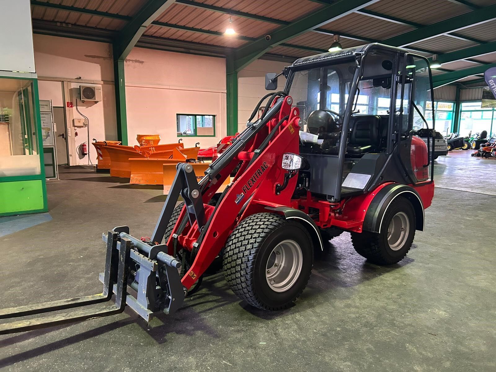 E-FARM: Trejon flexitrac 1244 - Wheel loader - id SY5HQUF - €33,934 - Year of construction: 2024 - Austria