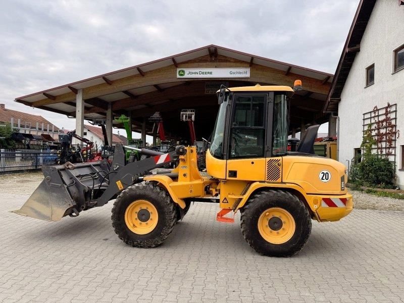 VOLVO l30 g top Pala gommata 43.000 €