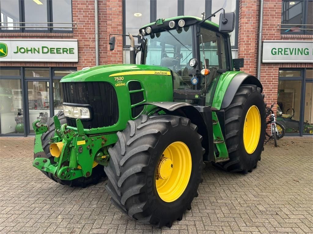 John Deere 7530 Tractor €39,750