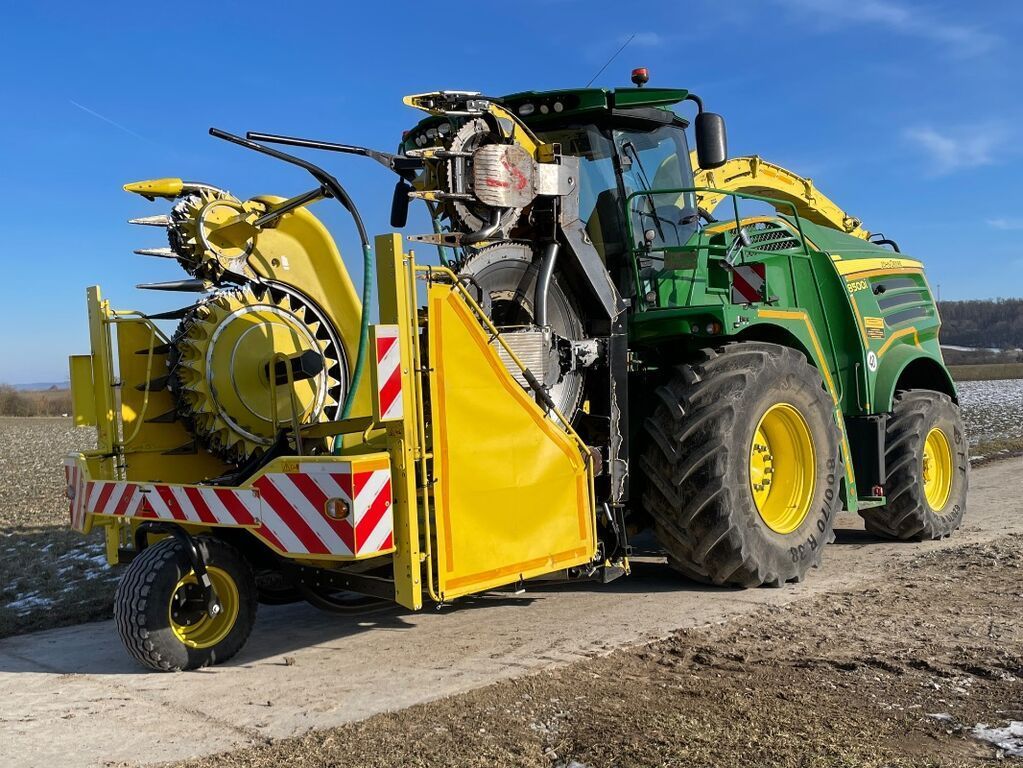 John Deere 8500 Self propelled forage harvester €119,000