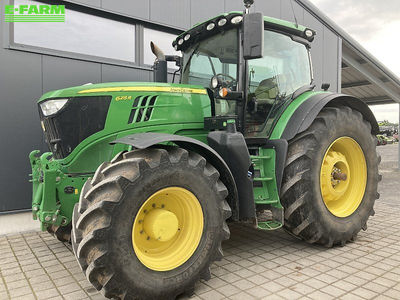 E-FARM: John Deere 6215 R - Τρακτέρ - id 2WHMMPT - 108.600 € - Χρονία: 2016 - Μετρητής ωρών: 4.030,Ισχύς κινητήρα: 255,61,Γερμανία