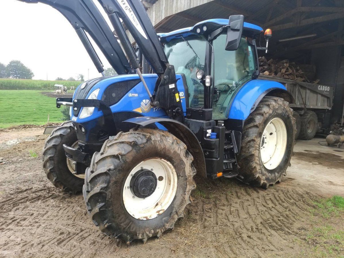 E-FARM: New Holland T7.175 - Tractor - id S9KSFDY - €55,000 - Year of construction: 2020 - Engine hours: 3,750,Engine power (HP): 155,France