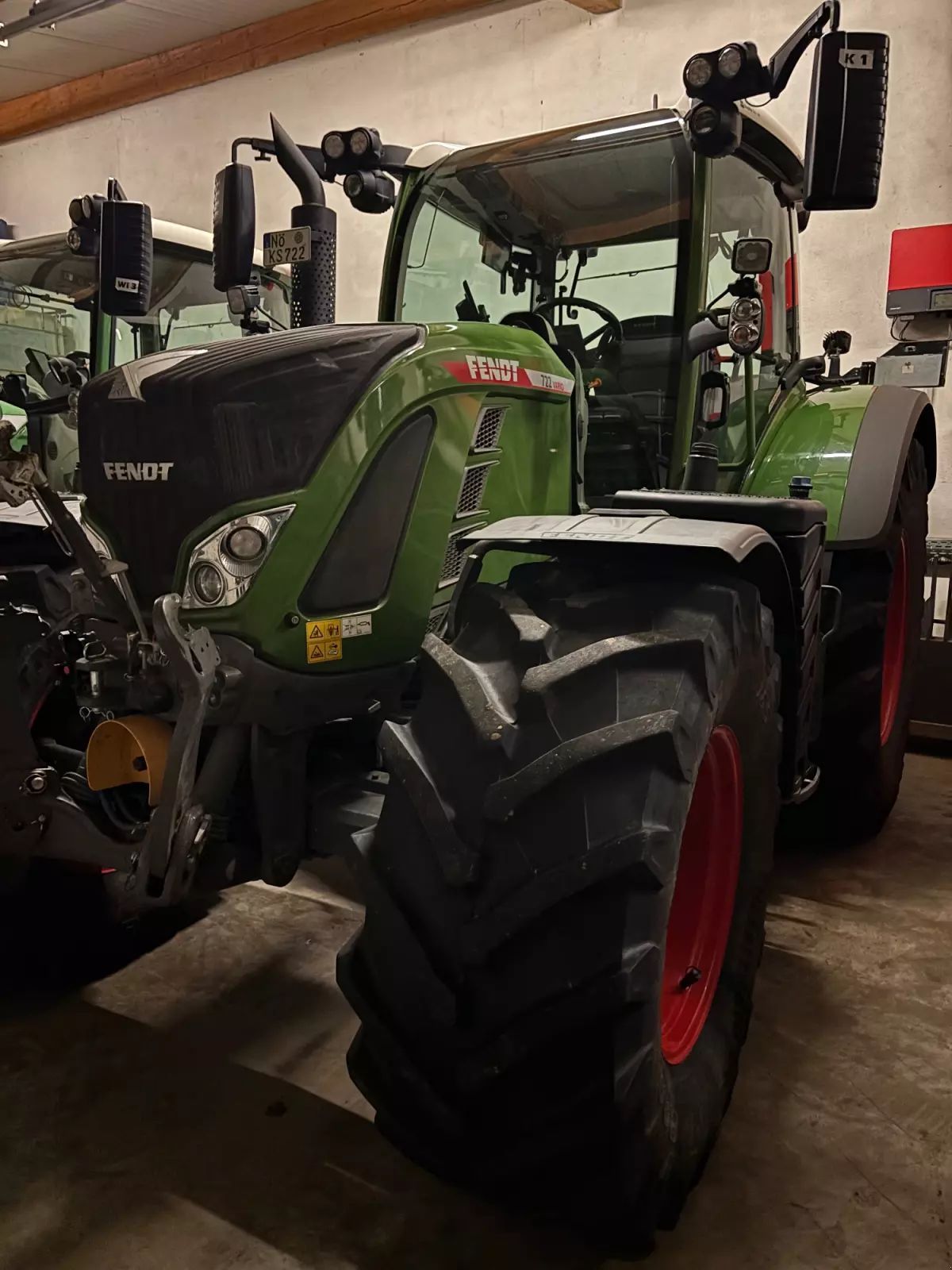Fendt 722 Vario Profi Plus Tractor 177.000 EUR
