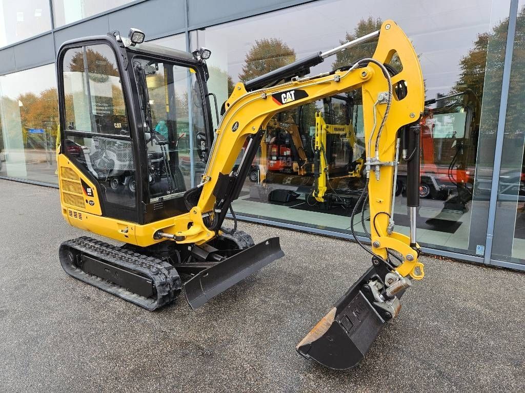 Caterpillar 301.7 d Mini-pelle 19 405 €