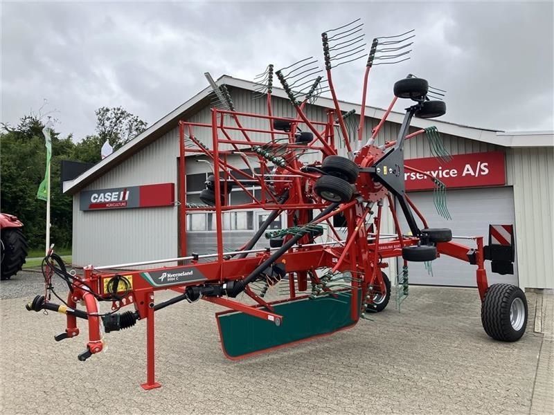 Kverneland kv9584c, bugseret rotorrive. Tedder €30,770