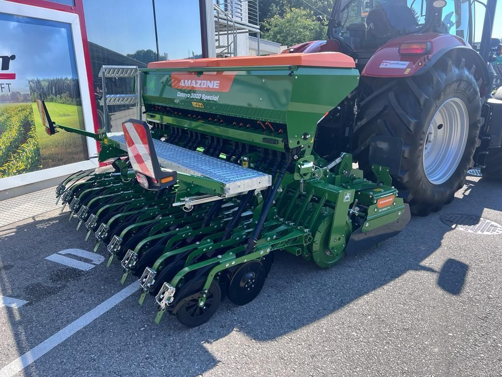 E-FARM: Amazone KE 3000 Special - Drillkombination - id 34TZ23K - 35.834 € - Baujahr: 2023 - Österreich