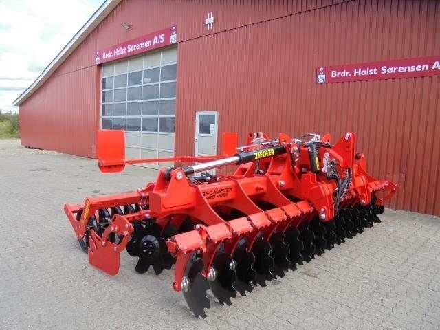 Ziegler disc master pro 4001 Herse à disques et disque compact 21 214 €