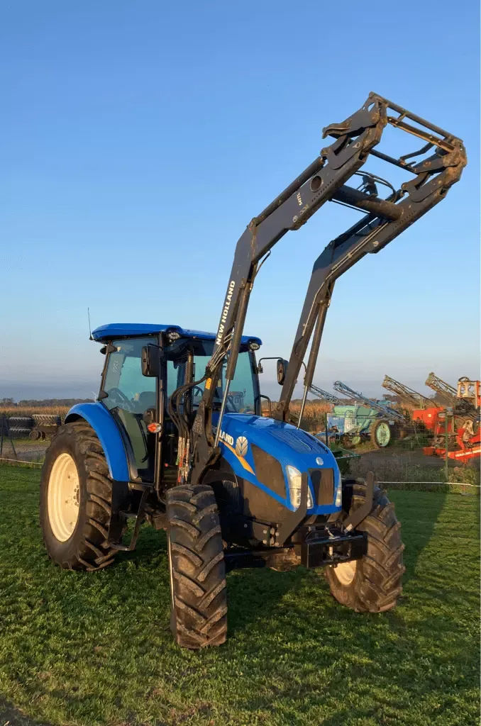 E-FARM: New Holland TD5.105 - Tracteur - id B46YRCE - 45 000 € - Année: 2014 - Lecture du nombre d'heure: 1 558,France