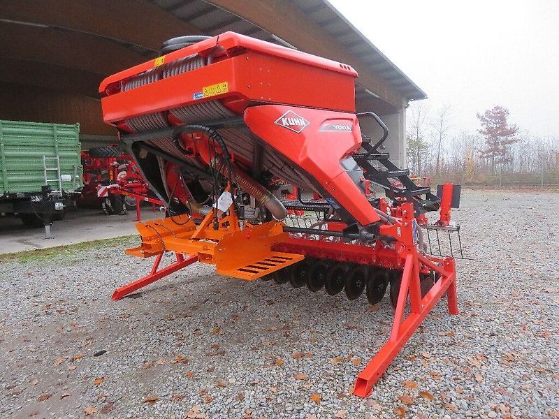 Kuhn venta 3030 Siewnik rzędowy/agregat uprawowo-siewny 25 885 €