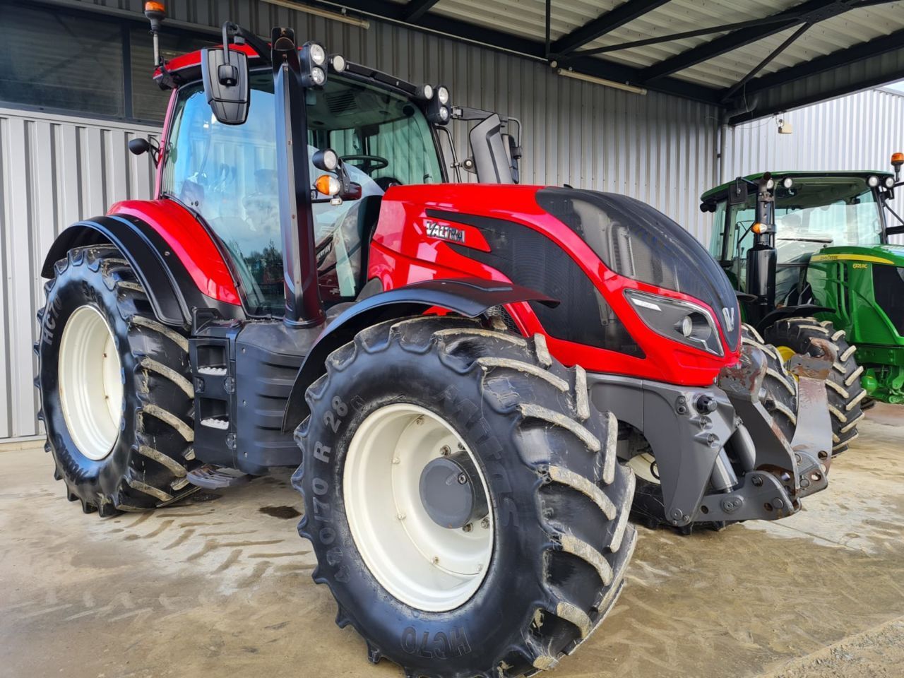 Valtra T 144 Traktor 62 500 €