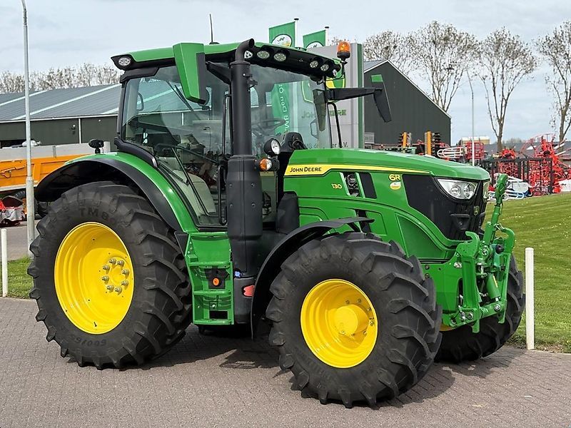 John Deere 6R 130 Traktor